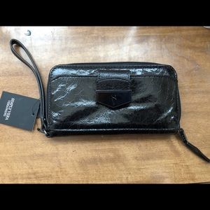 NWT Vera Wang Wallet/Wristlet